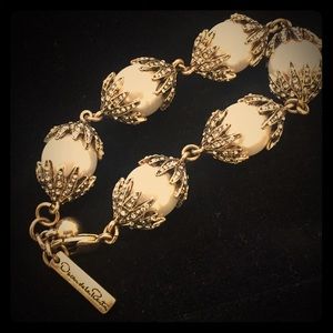 Oscar de la renta bracelet